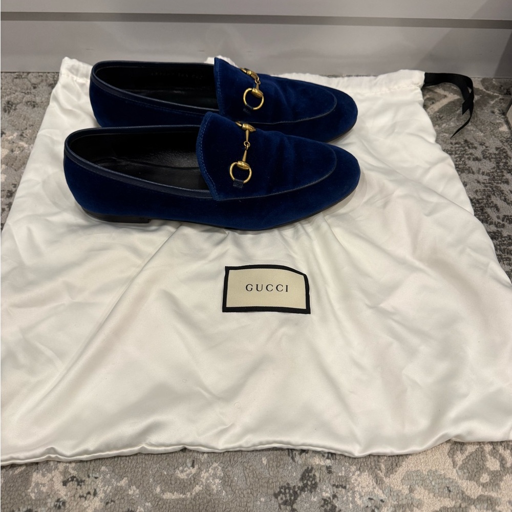 GUCCI Softy Velvet / Malaga Kid Cobalt Blue Agata Loafers Size 36½ – Pre-Loved